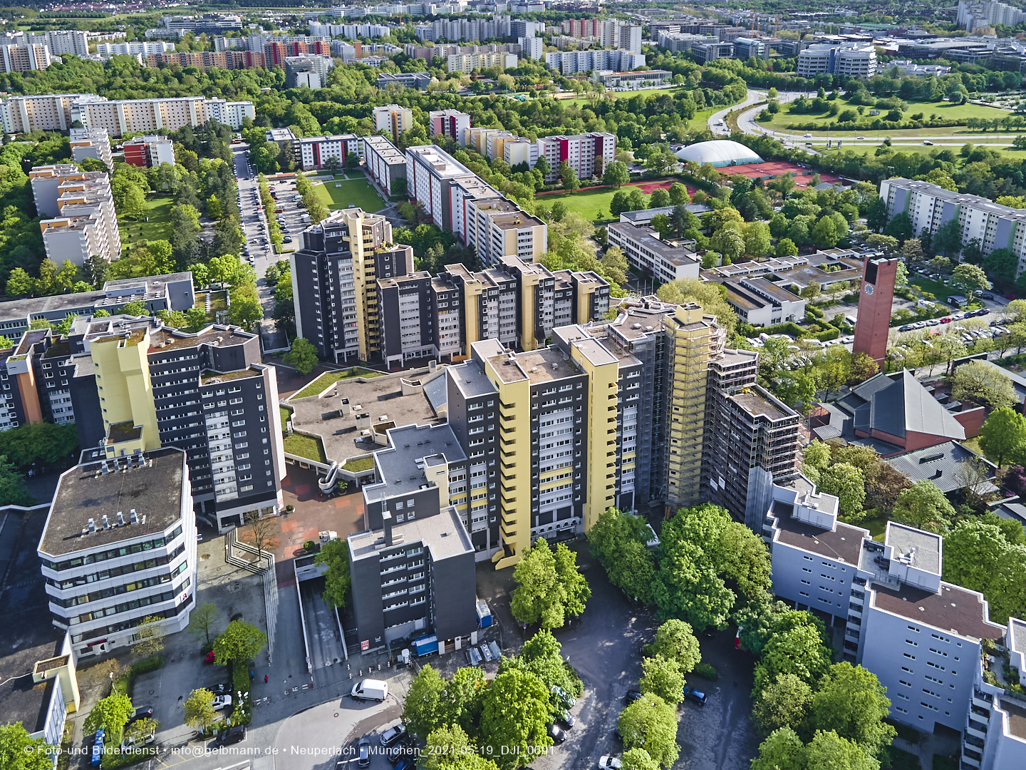 19.05.2021 - Großsanierung im Marx-Zentrum und kleine Sanierung am Karl-Marx-Ring 52-62