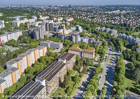 31.05.2021 - Marx-Zentrum und Karl-Marx-Ring 52-62 und Studentenwohnheim in Neuperlach