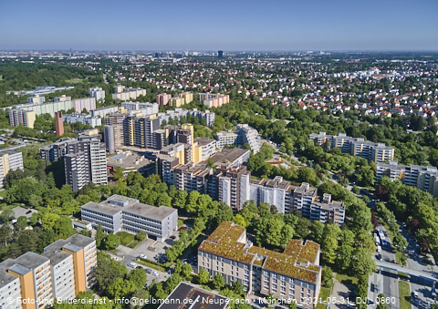 31.05.2021 - Marx-Zentrum und Karl-Marx-Ring 52-62 und Studentenwohnheim in Neuperlach
