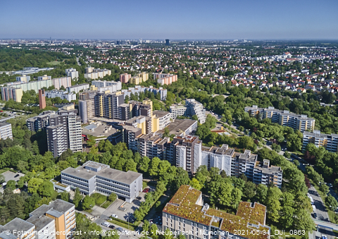 31.05.2021 - Marx-Zentrum und Karl-Marx-Ring 52-62 und Studentenwohnheim in Neuperlach