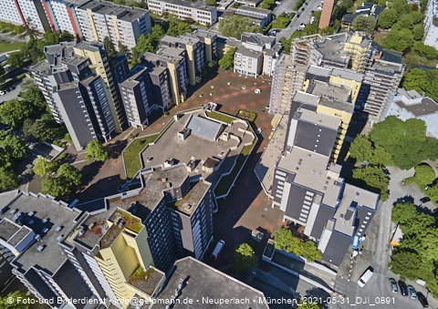 31.05.2021 - Marx-Zentrum und Karl-Marx-Ring 52-62 und Studentenwohnheim in Neuperlach
