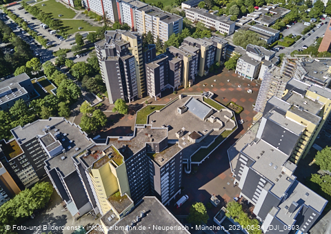 31.05.2021 - Marx-Zentrum und Karl-Marx-Ring 52-62 und Studentenwohnheim in Neuperlach