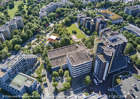 31.05.2021 - Marx-Zentrum und Karl-Marx-Ring 52-62 und Studentenwohnheim in Neuperlach