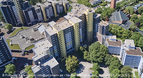 06.07.2021 - Marx-Zentrum und Karl-Marx-Ring 52-62 und Studentenwohnheim in Neuperlach