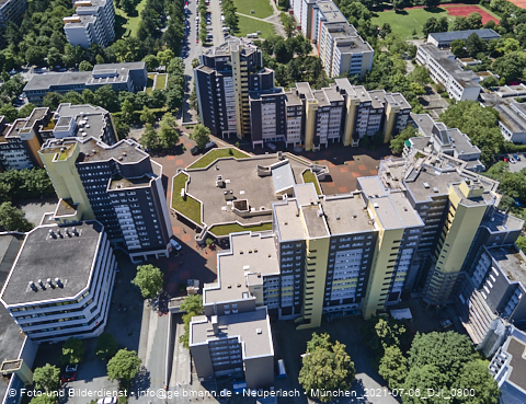 06.07.2021 - Marx-Zentrum und Karl-Marx-Ring 52-62 und Studentenwohnheim in Neuperlach