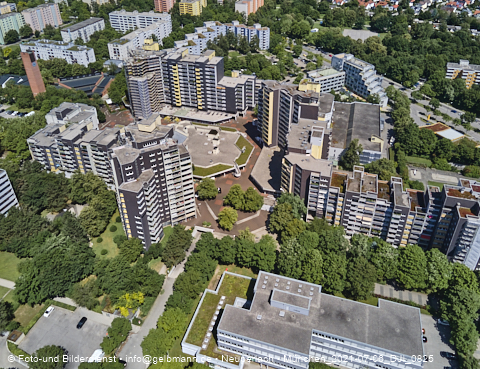 06.07.2021 - Marx-Zentrum und Karl-Marx-Ring 52-62 und Studentenwohnheim in Neuperlach