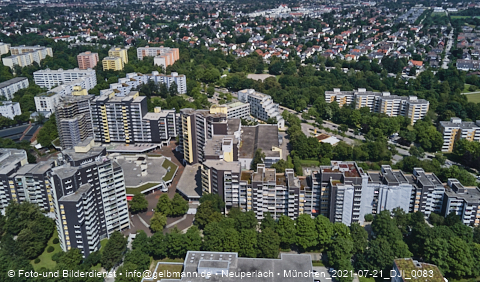 21.07.2021 - Marx-Zentrum und Karl-Marx-Ring 52-62 und Studentenwohnheim in Neuperlach