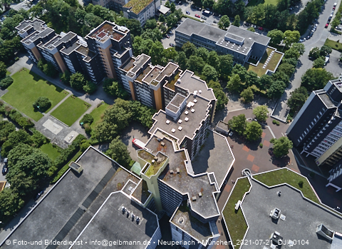 21.07.2021 - Marx-Zentrum und Karl-Marx-Ring 52-62 und Studentenwohnheim in Neuperlach