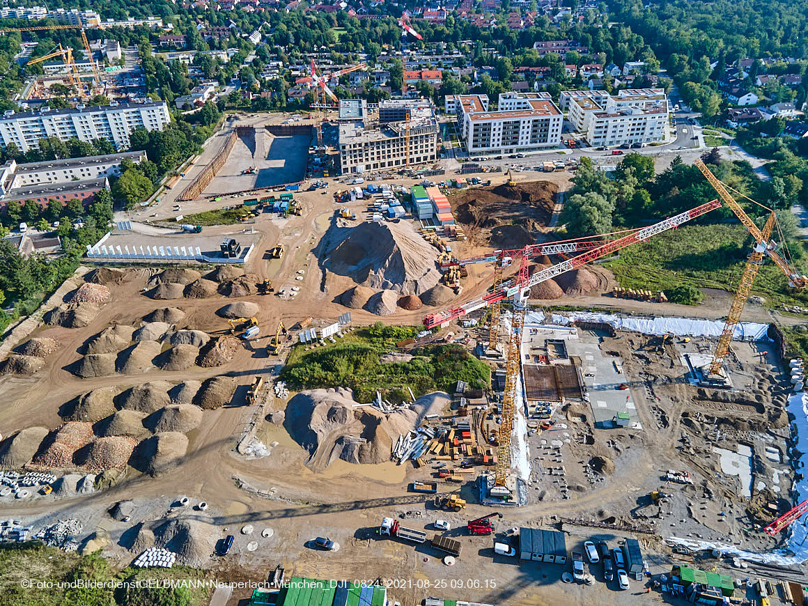 25.08.2020 - Luftaufnahmen vom Alexisquartier in Neuperlach in nördlicher Richtung