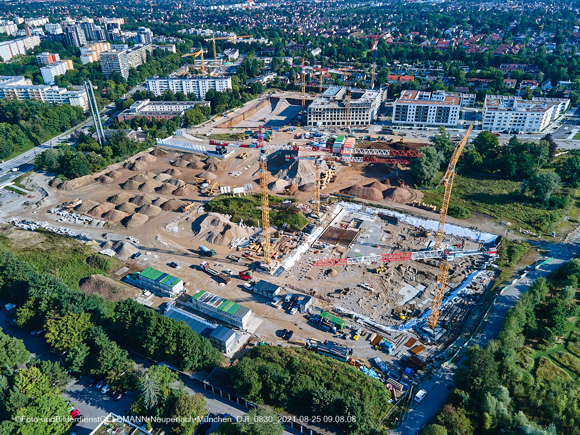 25.08.2020 - Luftaufnahmen vom Alexisquartier in Neuperlach in nördlicher Richtung