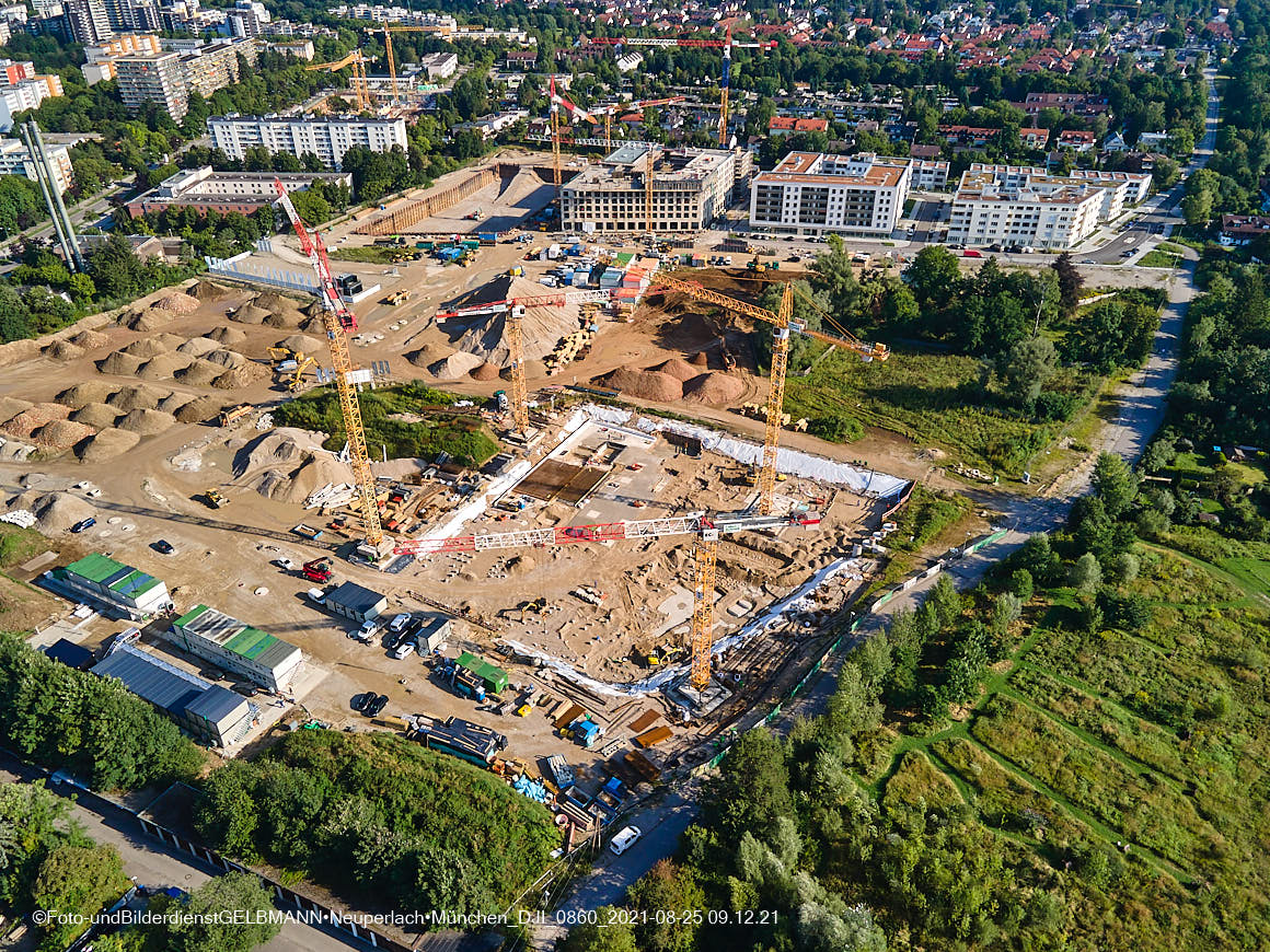 25.08.2020 - Luftaufnahmen von der Baustelle PandionVerde in Neuperlach