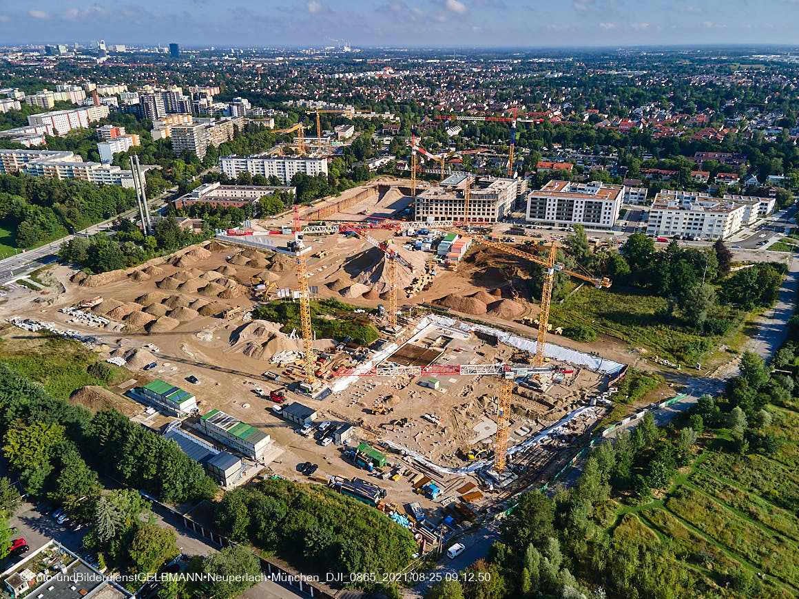 25.08.2020 - Luftaufnahmen von der Baustelle PandionVerde in Neuperlach