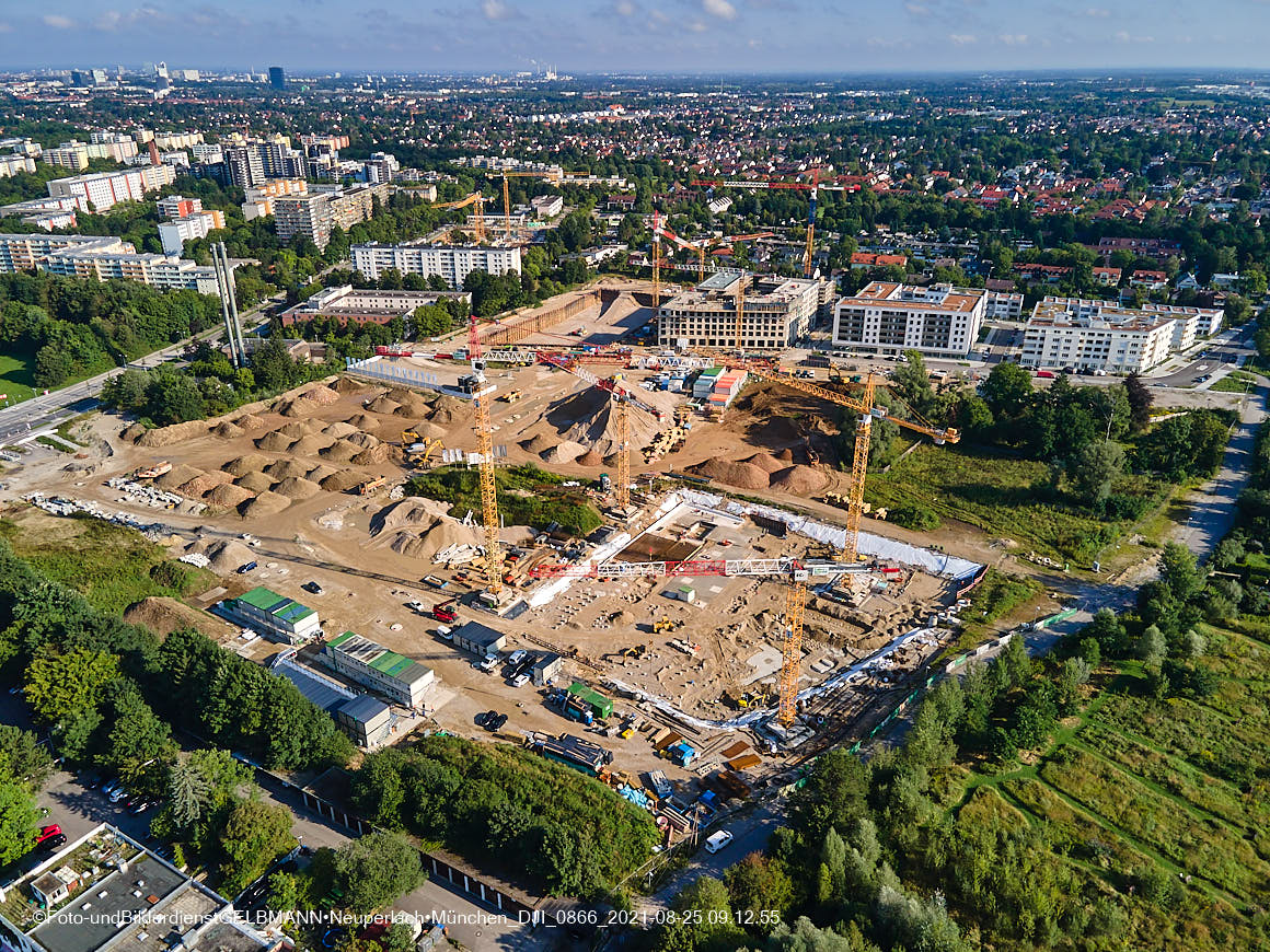 25.08.2020 - Luftaufnahmen von der Baustelle PandionVerde in Neuperlach