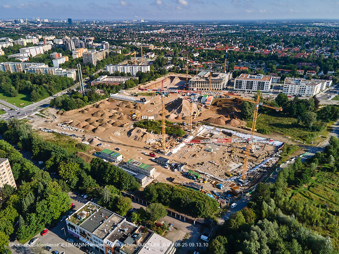 25.08.2020 - Luftaufnahmen von der Baustelle PandionVerde in Neuperlach