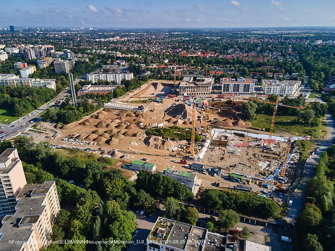 25.08.2020 - Luftaufnahmen von der Baustelle PandionVerde in Neuperlach