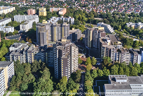 23.09.2021 - Marx-Zentrum, Studentenwohnheim und Wohnanlage Karl-Marx-Ring 52-62 und KMR 53-57c