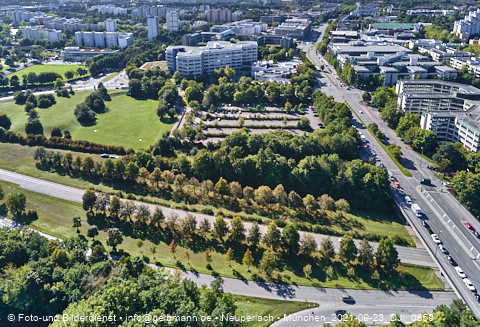 23.09.2021 - Marx-Zentrum, Studentenwohnheim und Wohnanlage Karl-Marx-Ring 52-62 und KMR 53-57c