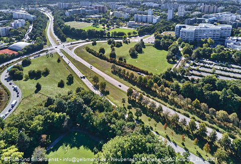 23.09.2021 - Marx-Zentrum, Studentenwohnheim und Wohnanlage Karl-Marx-Ring 52-62 und KMR 53-57c