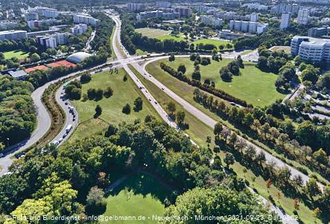 23.09.2021 - Marx-Zentrum, Studentenwohnheim und Wohnanlage Karl-Marx-Ring 52-62 und KMR 53-57c