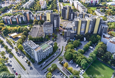 30.09.2021 - Marx-Zentrum, Studentenwohnheim und Wohnanlage Karl-Marx-Ring 52-62 und KMR 53-57c