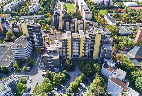 30.09.2021 - Marx-Zentrum, Studentenwohnheim und Wohnanlage Karl-Marx-Ring 52-62 und KMR 53-57c