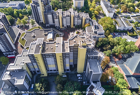 30.09.2021 - Marx-Zentrum, Studentenwohnheim und Wohnanlage Karl-Marx-Ring 52-62 und KMR 53-57c