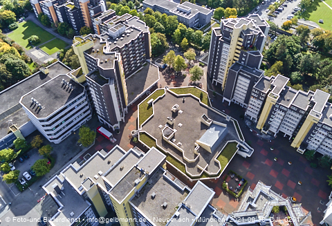 30.09.2021 - Marx-Zentrum, Studentenwohnheim und Wohnanlage Karl-Marx-Ring 52-62 und KMR 53-57c