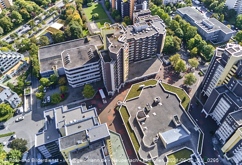 30.09.2021 - Marx-Zentrum, Studentenwohnheim und Wohnanlage Karl-Marx-Ring 52-62 und KMR 53-57c