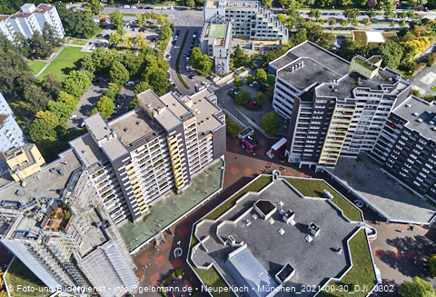 30.09.2021 - Marx-Zentrum, Studentenwohnheim und Wohnanlage Karl-Marx-Ring 52-62 und KMR 53-57c