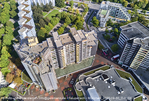 30.09.2021 - Marx-Zentrum, Studentenwohnheim und Wohnanlage Karl-Marx-Ring 52-62 und KMR 53-57c