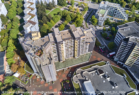 30.09.2021 - Marx-Zentrum, Studentenwohnheim und Wohnanlage Karl-Marx-Ring 52-62 und KMR 53-57c