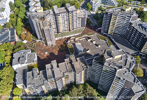 30.09.2021 - Marx-Zentrum, Studentenwohnheim und Wohnanlage Karl-Marx-Ring 52-62 und KMR 53-57c