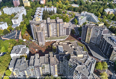 30.09.2021 - Marx-Zentrum, Studentenwohnheim und Wohnanlage Karl-Marx-Ring 52-62 und KMR 53-57c