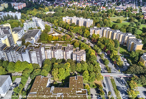 30.09.2021 - Marx-Zentrum, Studentenwohnheim und Wohnanlage Karl-Marx-Ring 52-62 und KMR 53-57c