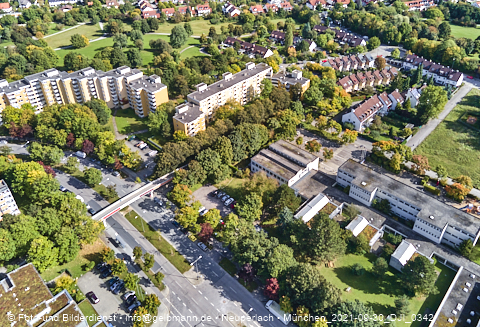 30.09.2021 - Marx-Zentrum, Studentenwohnheim und Wohnanlage Karl-Marx-Ring 52-62 und KMR 53-57c