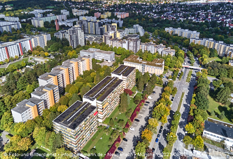 30.09.2021 - Marx-Zentrum, Studentenwohnheim und Wohnanlage Karl-Marx-Ring 52-62 und KMR 53-57c