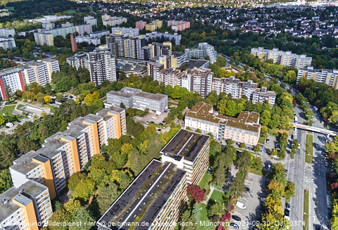 30.09.2021 - Marx-Zentrum, Studentenwohnheim und Wohnanlage Karl-Marx-Ring 52-62 und KMR 53-57c