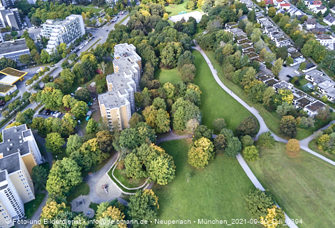 30.09.2021 - Marx-Zentrum, Studentenwohnheim und Wohnanlage Karl-Marx-Ring 52-62 und KMR 53-57c