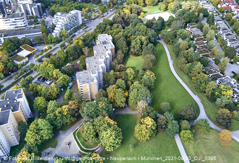 30.09.2021 - Marx-Zentrum, Studentenwohnheim und Wohnanlage Karl-Marx-Ring 52-62 und KMR 53-57c