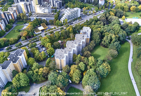 30.09.2021 - Marx-Zentrum, Studentenwohnheim und Wohnanlage Karl-Marx-Ring 52-62 und KMR 53-57c