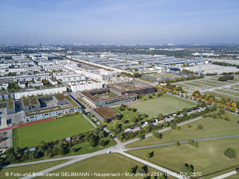 11.10.2021 - Gronsdorf mit Kieswerk undRiemer See