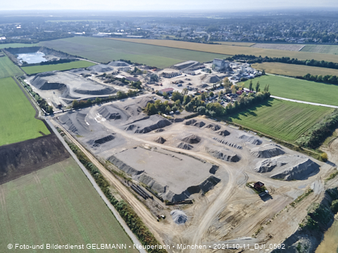 11.10.2021 - Gronsdorf mit Kieswerk undRiemer See