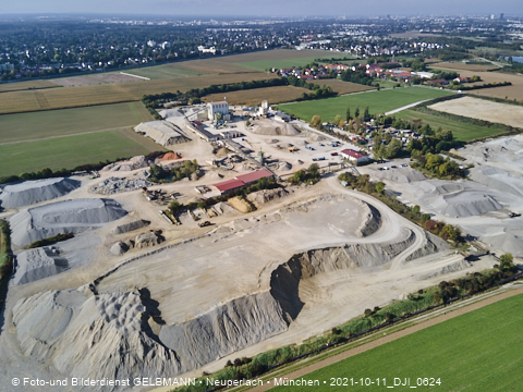 11.10.2021 - Gronsdorf mit Kieswerk undRiemer See