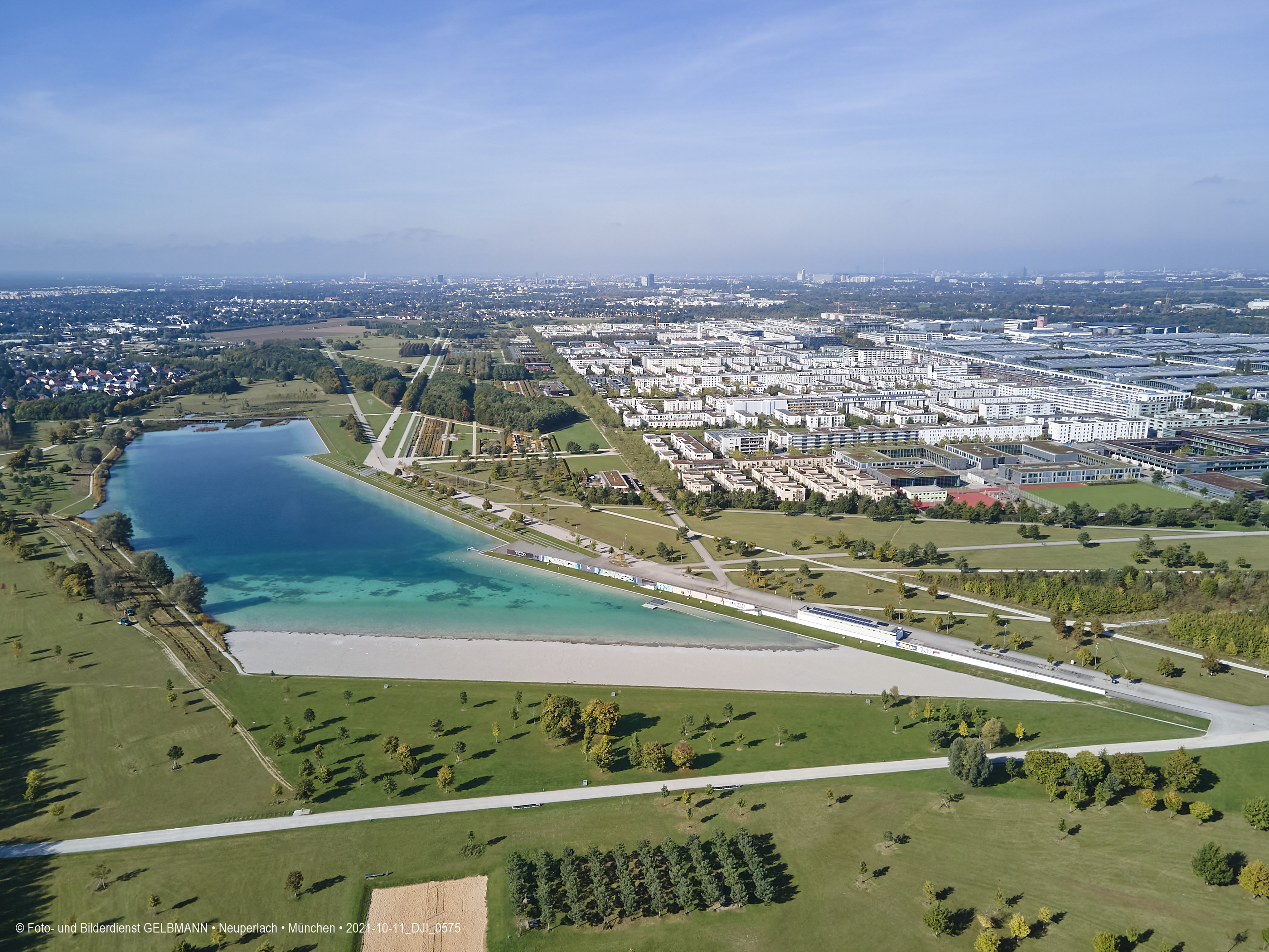 11.10.2021 - Gronsdorf mit Kieswerk undRiemer See