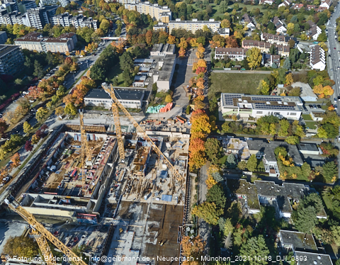 18.10.2021 - Marx-Zentrum, Studentenwohnheim und Wohnanlage Karl-Marx-Ring 52-62 und KMR 53-57c