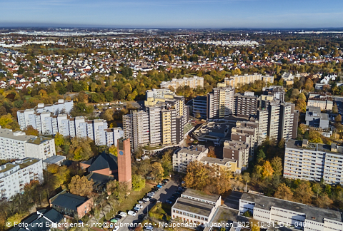 31.10.2021 - Marx-Zentrum, Studentenwohnheim und Wohnanlage Karl-Marx-Ring 52-62 und KMR 53-57c