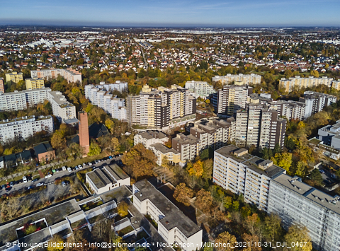 31.10.2021 - Marx-Zentrum, Studentenwohnheim und Wohnanlage Karl-Marx-Ring 52-62 und KMR 53-57c