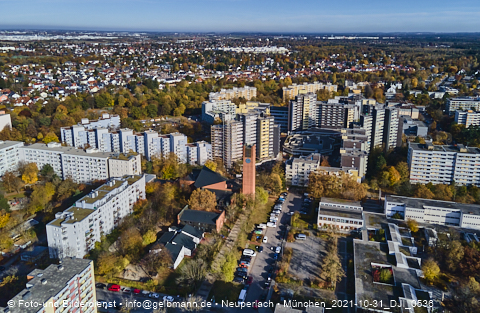 31.10.2021 - Marx-Zentrum, Studentenwohnheim und Wohnanlage Karl-Marx-Ring 52-62 und KMR 53-57c