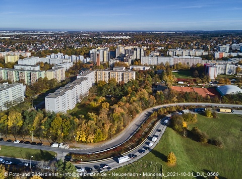 31.10.2021 - Marx-Zentrum, Studentenwohnheim und Wohnanlage Karl-Marx-Ring 52-62 und KMR 53-57c