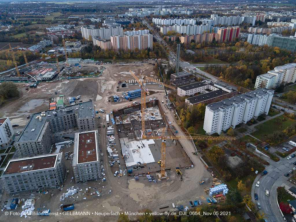05.11.2021 - Baustelle Alexisquartier „Das Duett” in Neuperlach